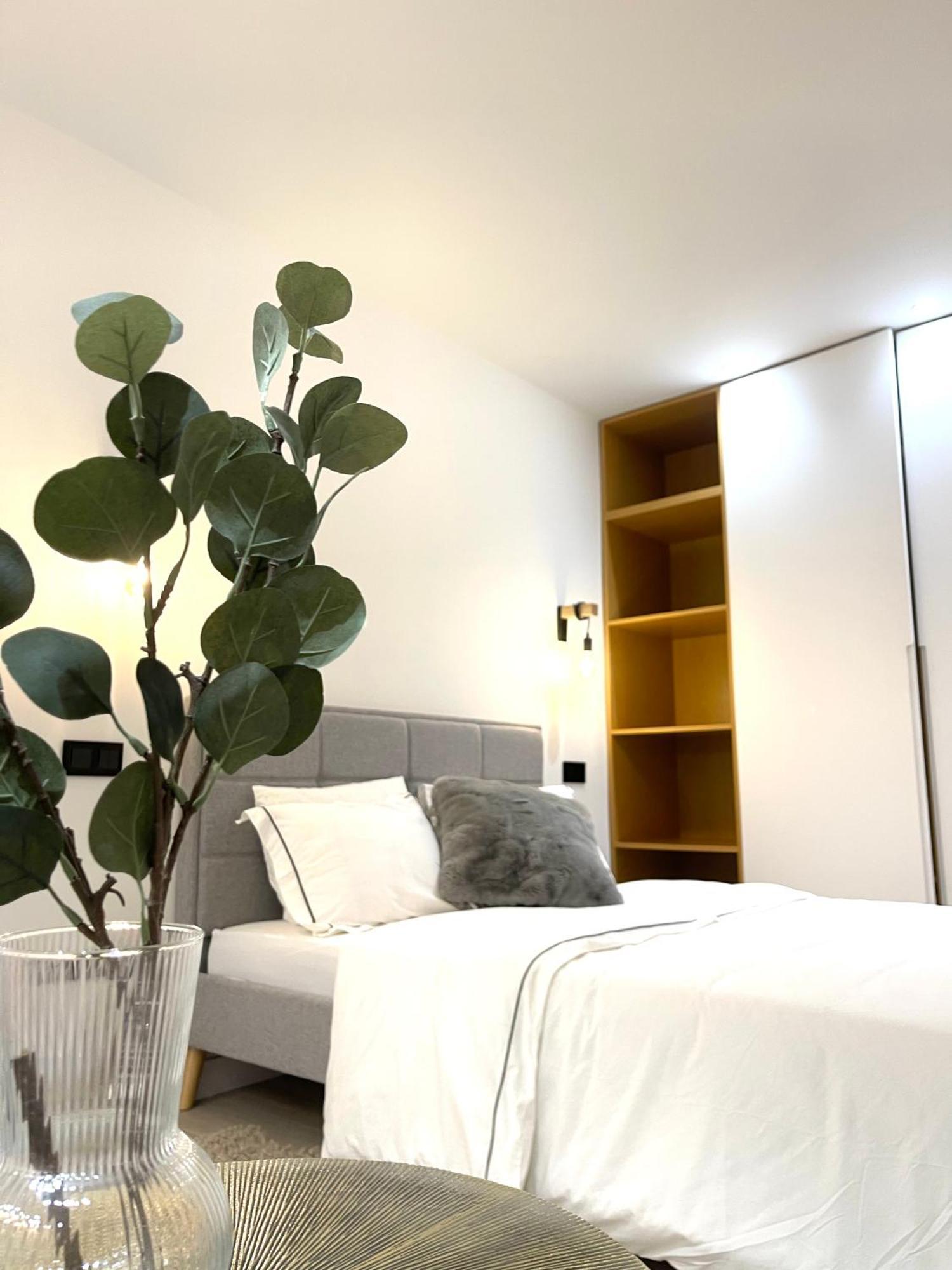 מדריד R&K Atocha Apartment מראה חיצוני תמונה